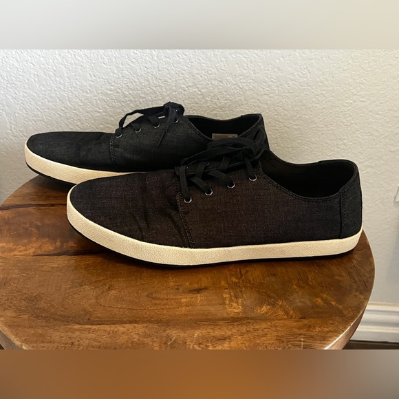 Mens TOMS size 11.5 - Picture 5 of 6